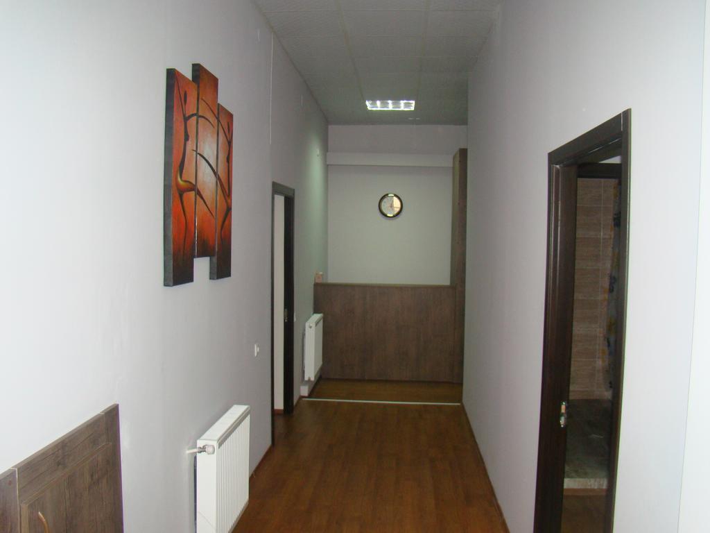 Tiflisi Guest House Bagian luar foto